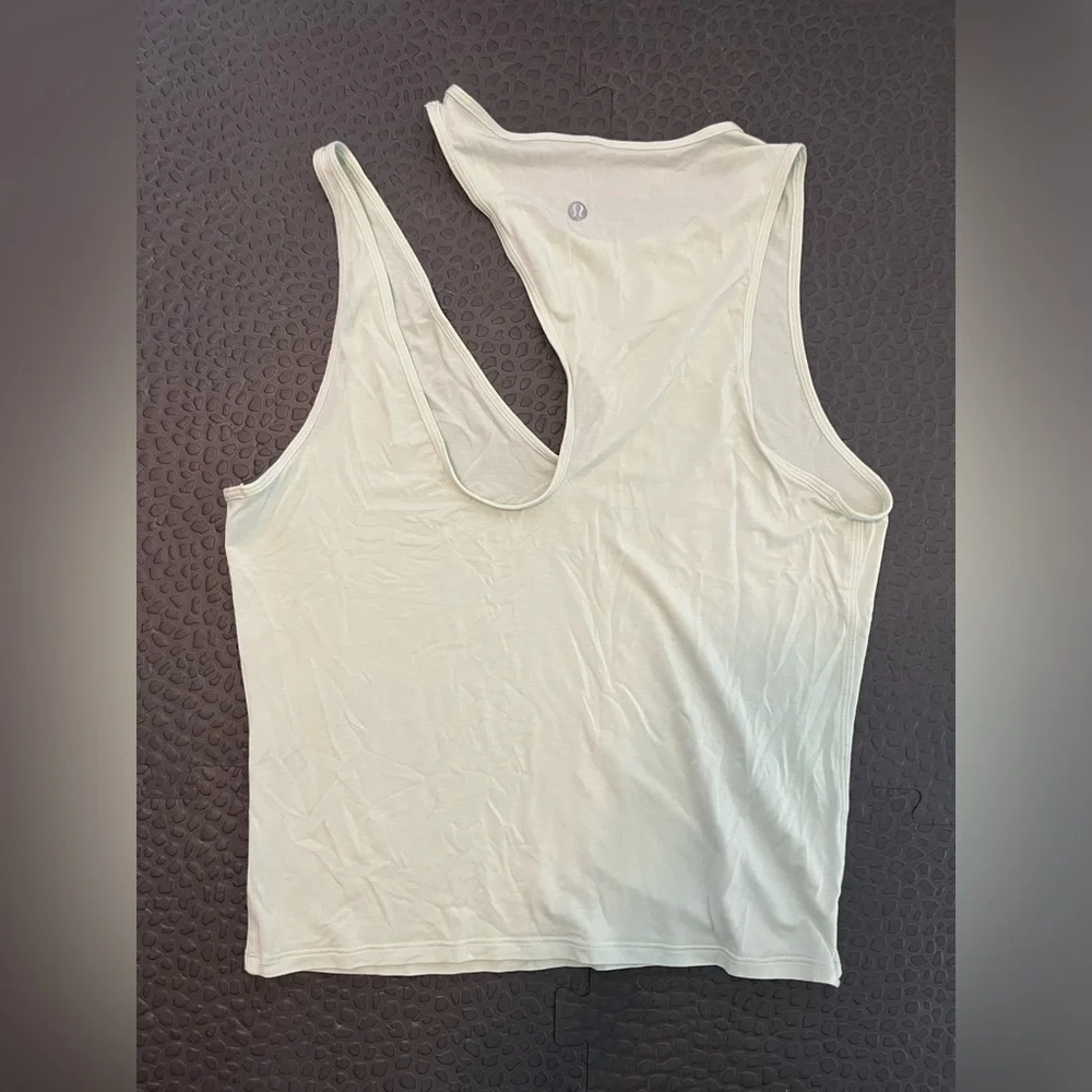 Lululemon Shoulder Cut-Out Yoga Tank Kohlrabi Green